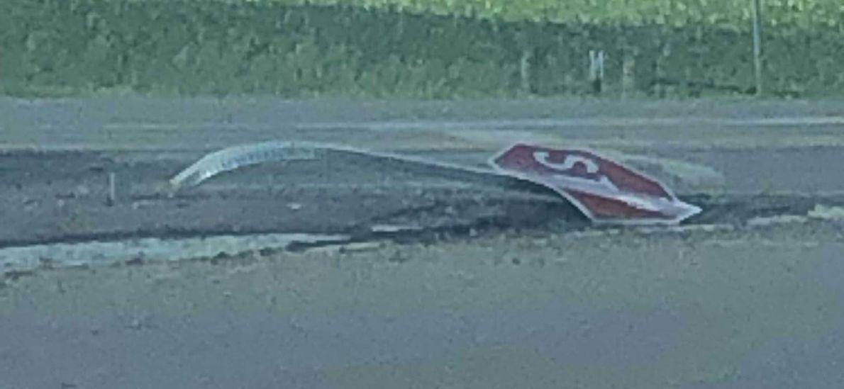 Stop sign suffers injury